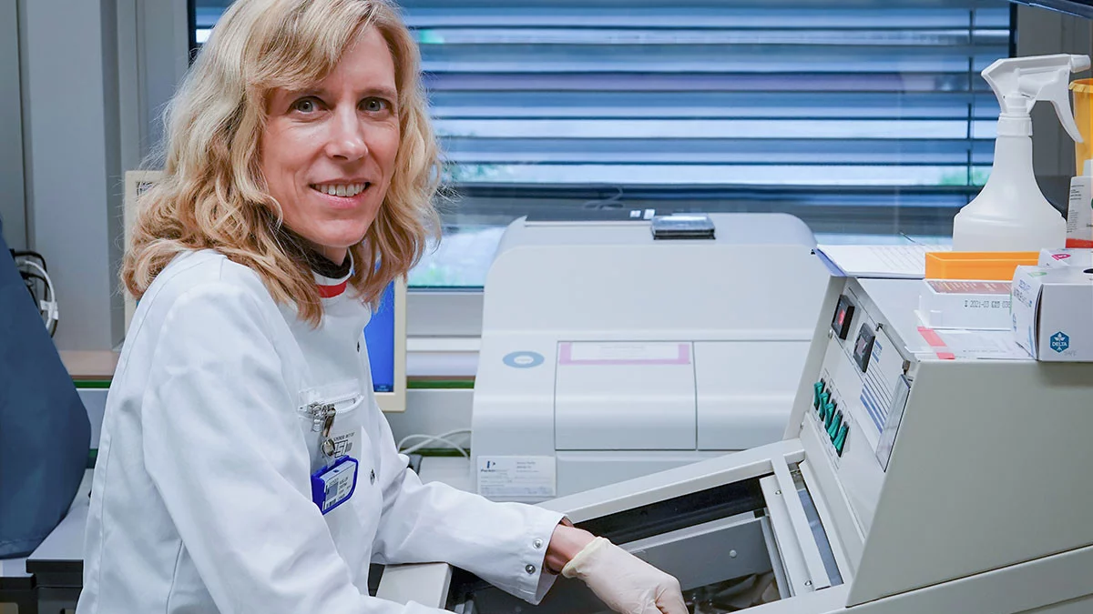 Cristina Müller, cheffe de groupe au Centre des sciences radiopharmaceutiques du PSI